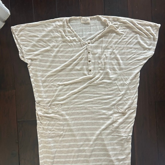 Dwell & Slumber Dresses & Skirts - Dwell & Slumber Caftan Dress Tan White Stripe Nursing Maternity XS/S relaxation
